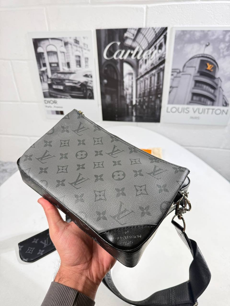 LVE TRIO MESSENGER BAG