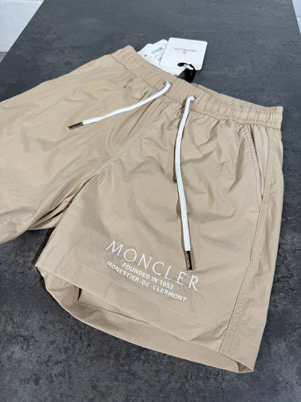 MNCLR LOGO PRINT SHORTS