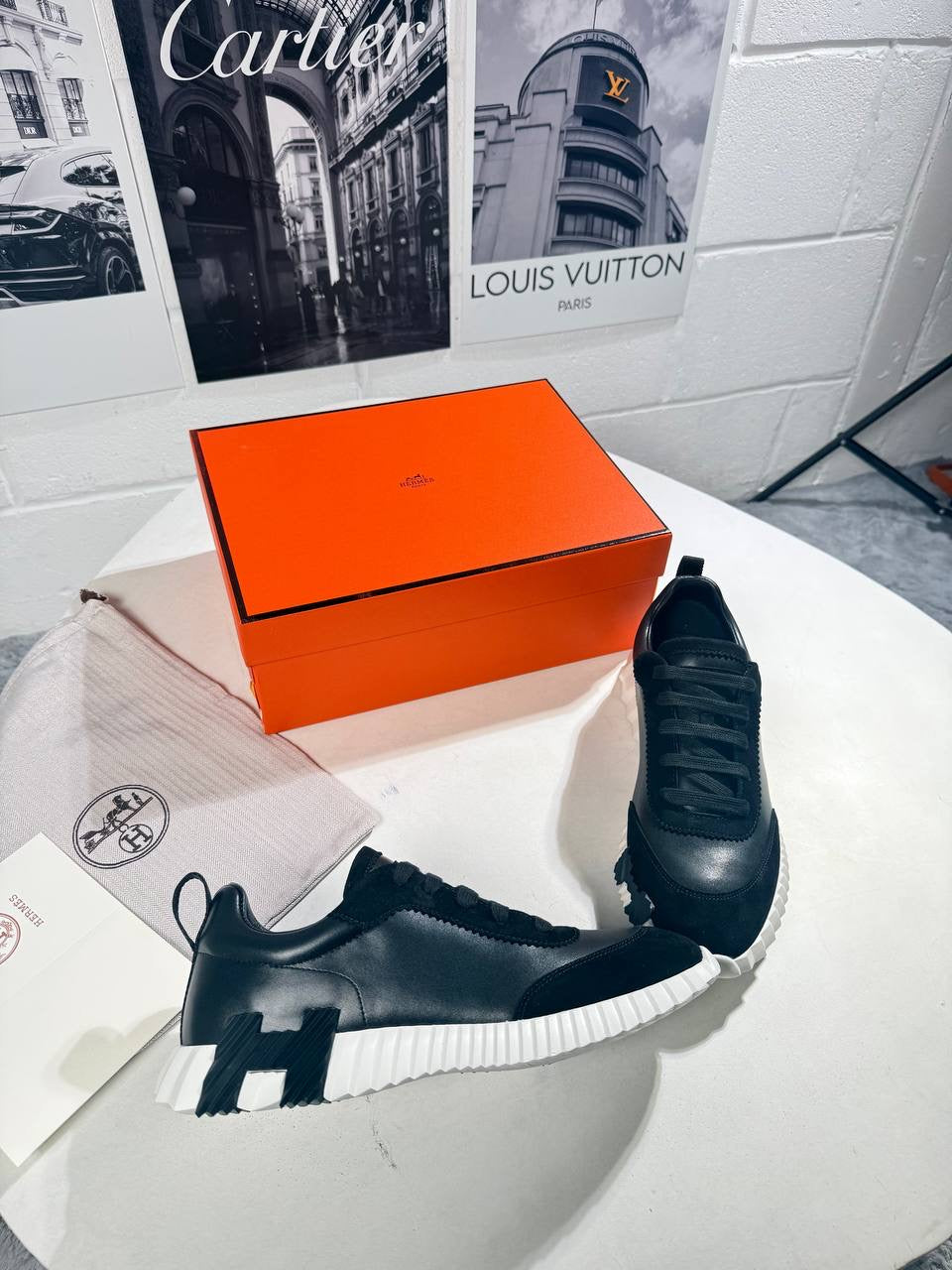 HRMS BOUNCE BLACK&WHITE