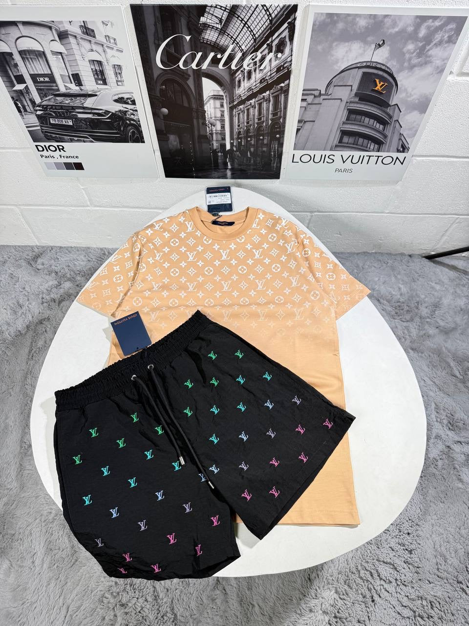 LVE GRADIENT T SHIRT