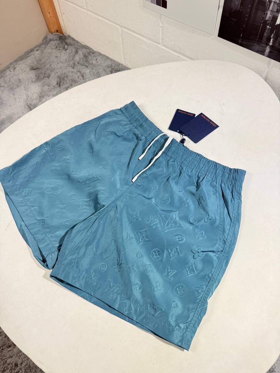 LVE SHORTS