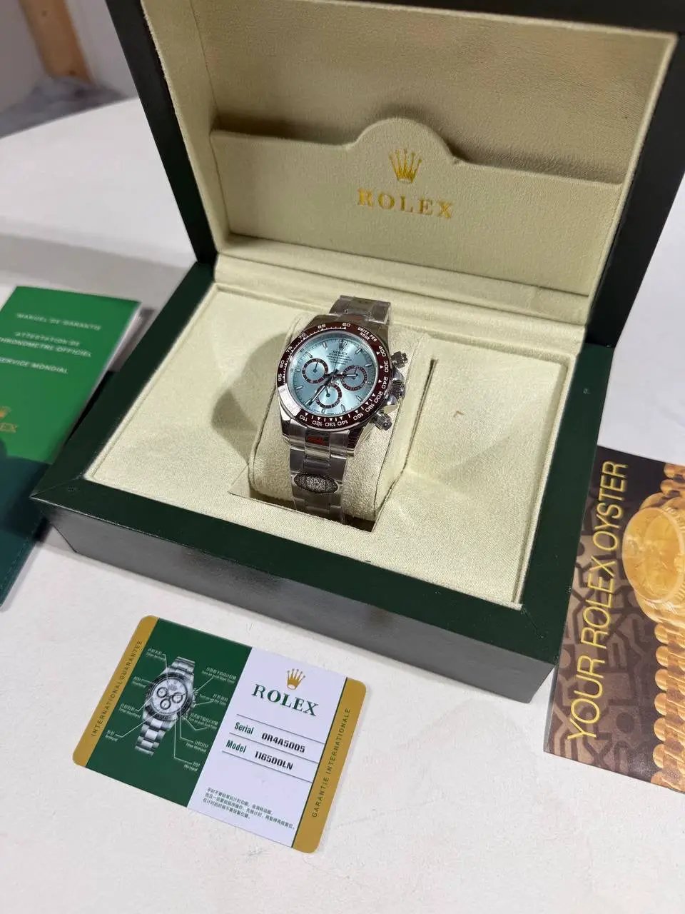 COSMOGRAPH DAYTONA PLATINUM WATCH by Stock supplier