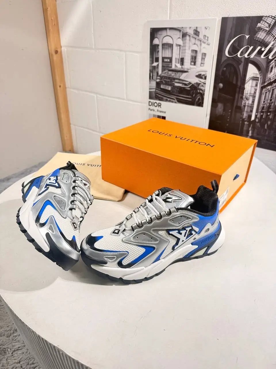 LVE TACTIC TRAINERS Stock supplier