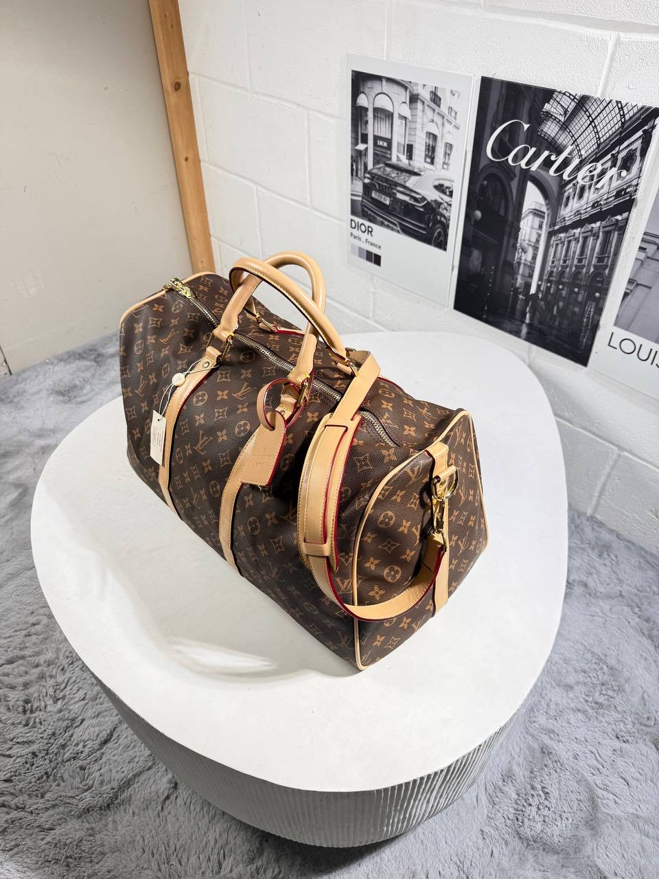 LVE DUFFLE BAG