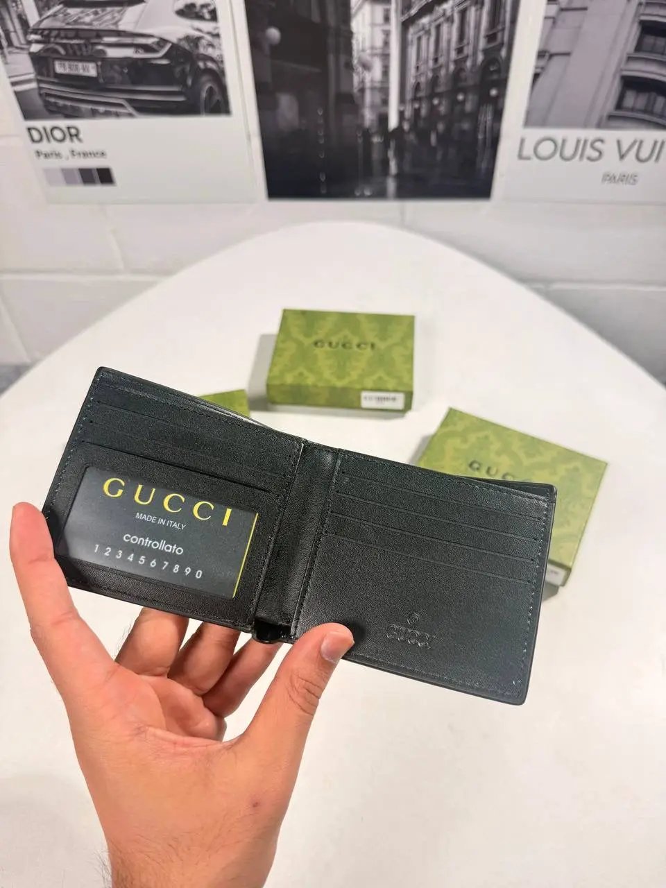 UCCI WALLET MENS Stock supplier