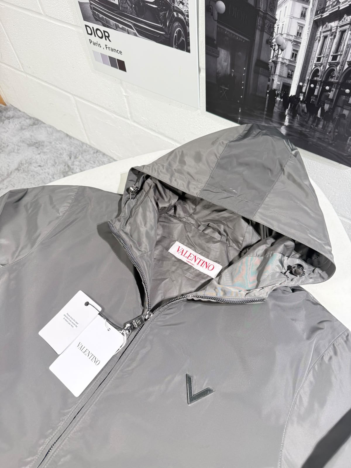VLTNO WINDBREAKER