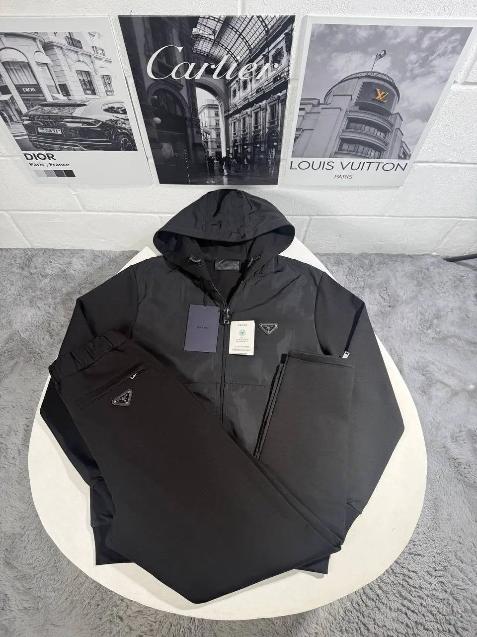 RADA BADGE TRACKSUIT by Stock supplier