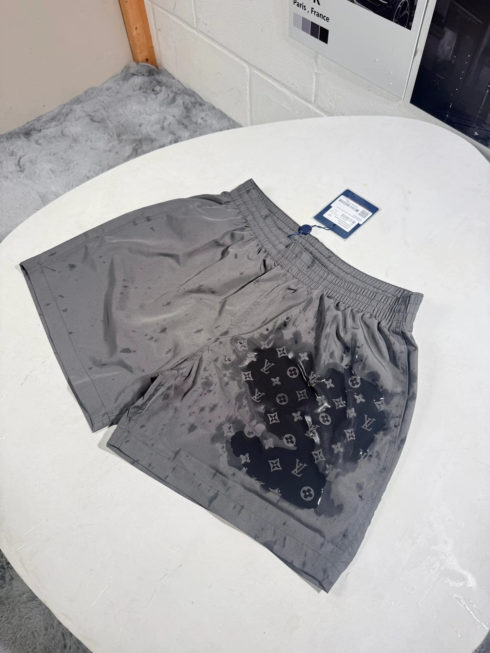 LVE WATER REACTIVE SHORTS by Stock supplier