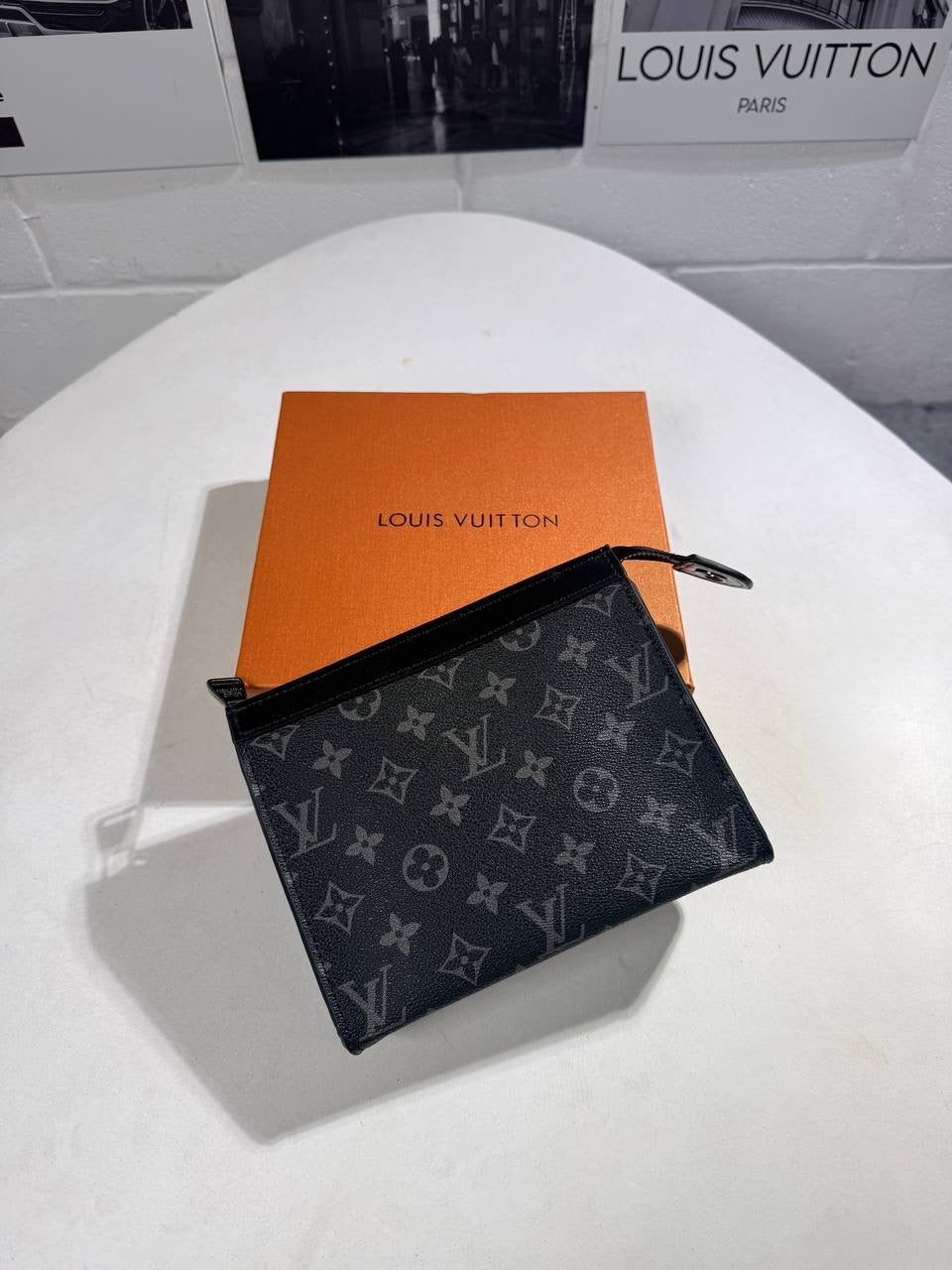 LVE MONOGRAM POUCH