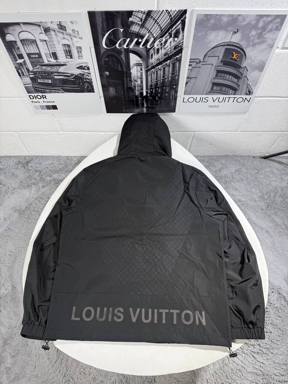 LVE WINDBREAKER BLACK