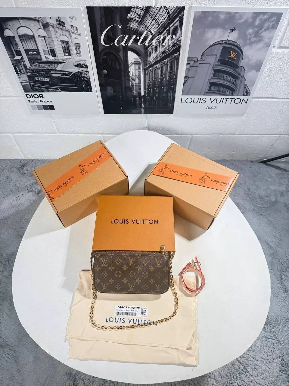 LVE POCHETTE BAG LADIES by Stock supplier