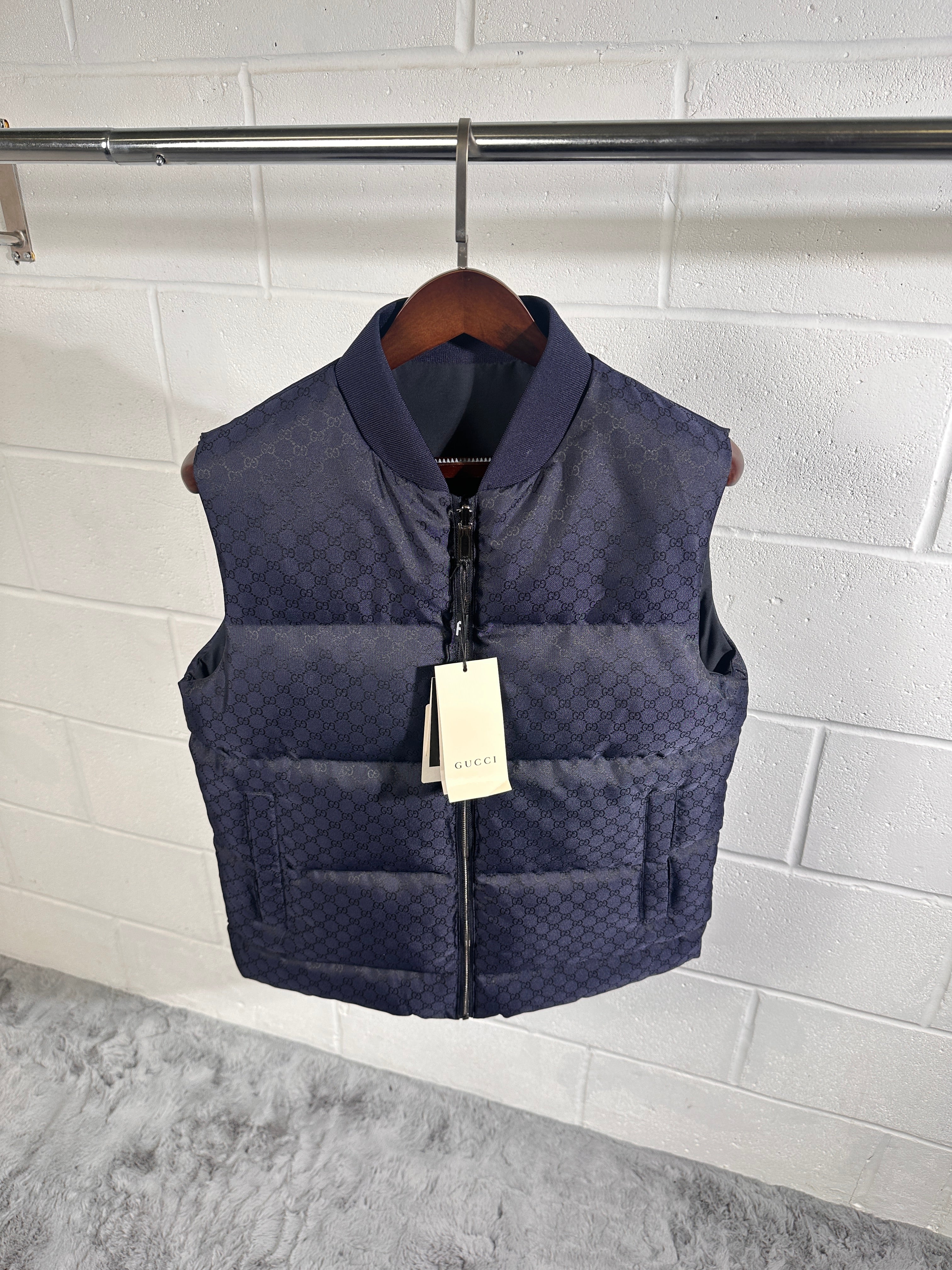 Gucci reversible body warmer navy