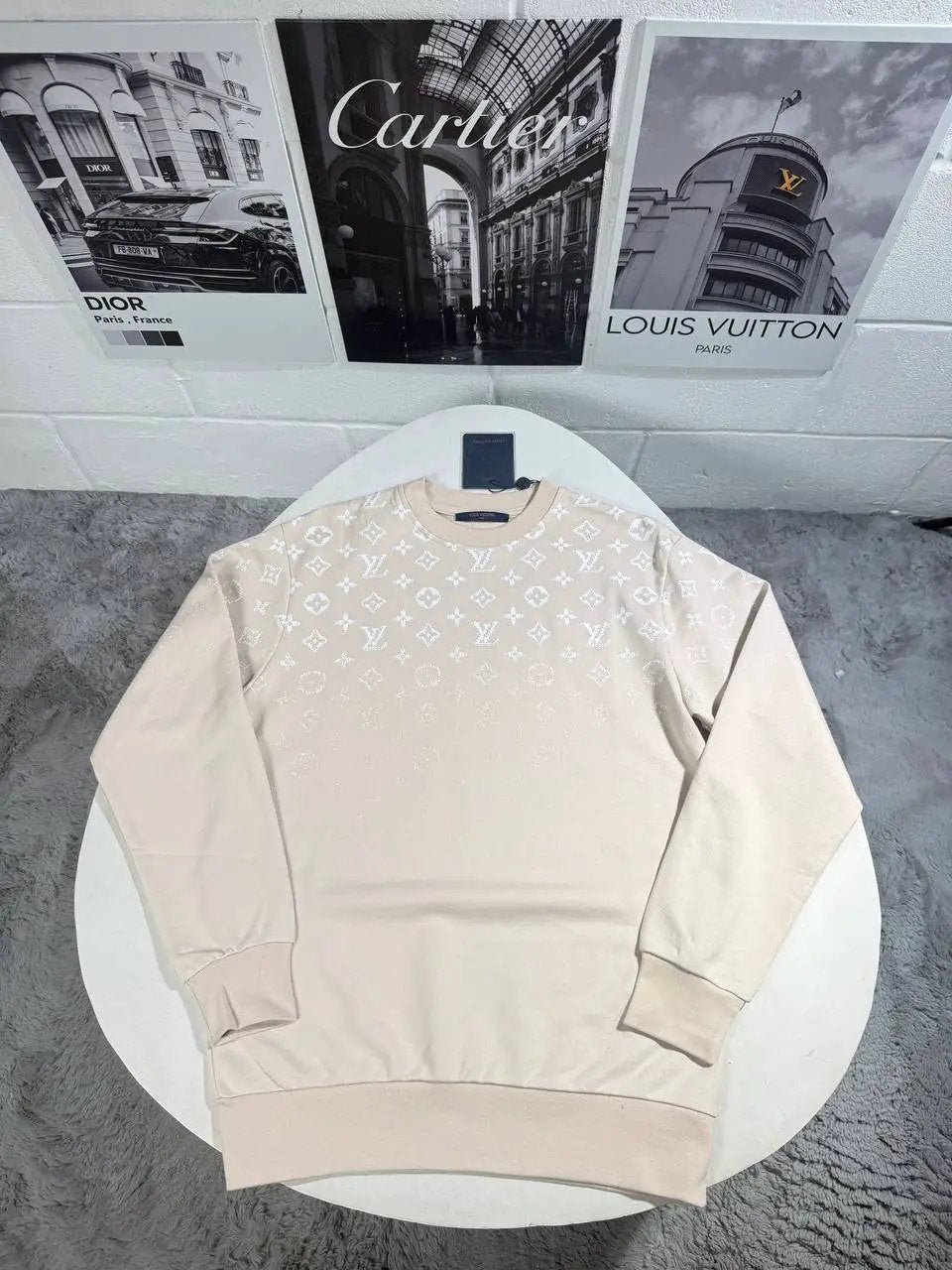 LVE SWEATSHIRT by Stock supplier