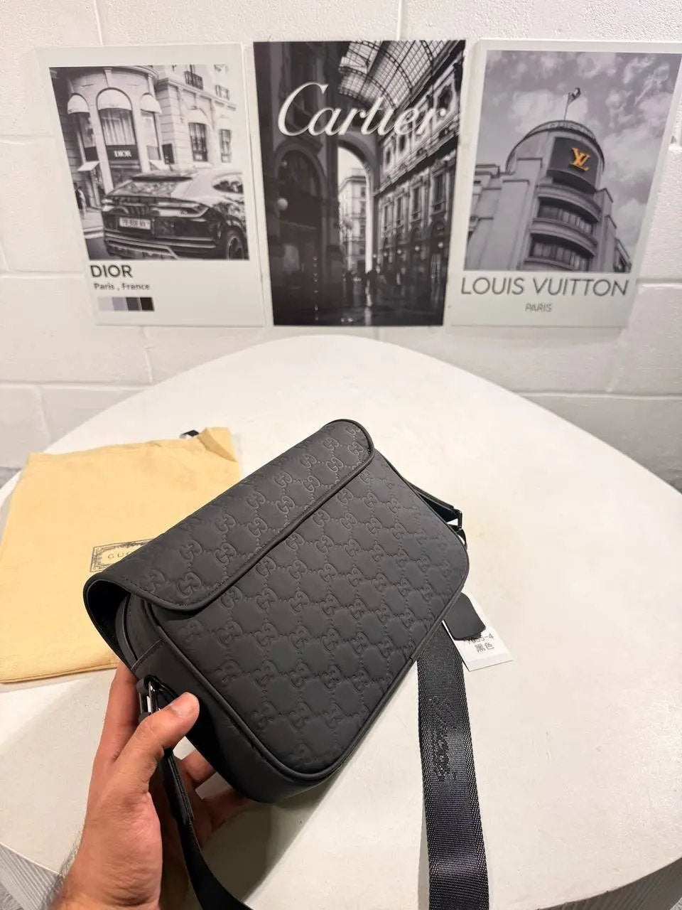 UCCI MESSENGER BAG Stock supplier