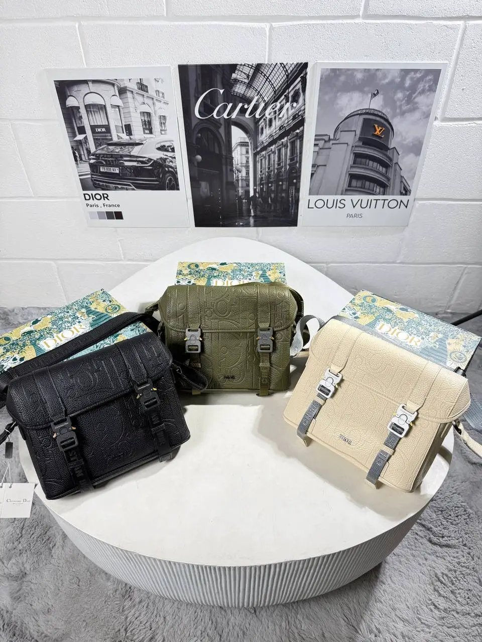 IOR HIT THE ROAD MESSENGER BAG