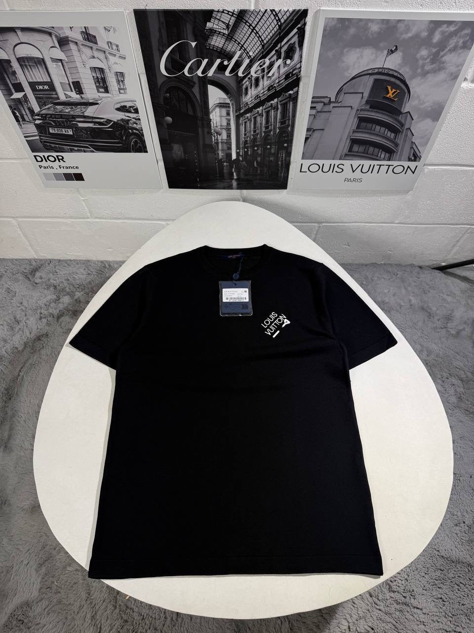 LVE SIGNATURE CREWNECK TEE