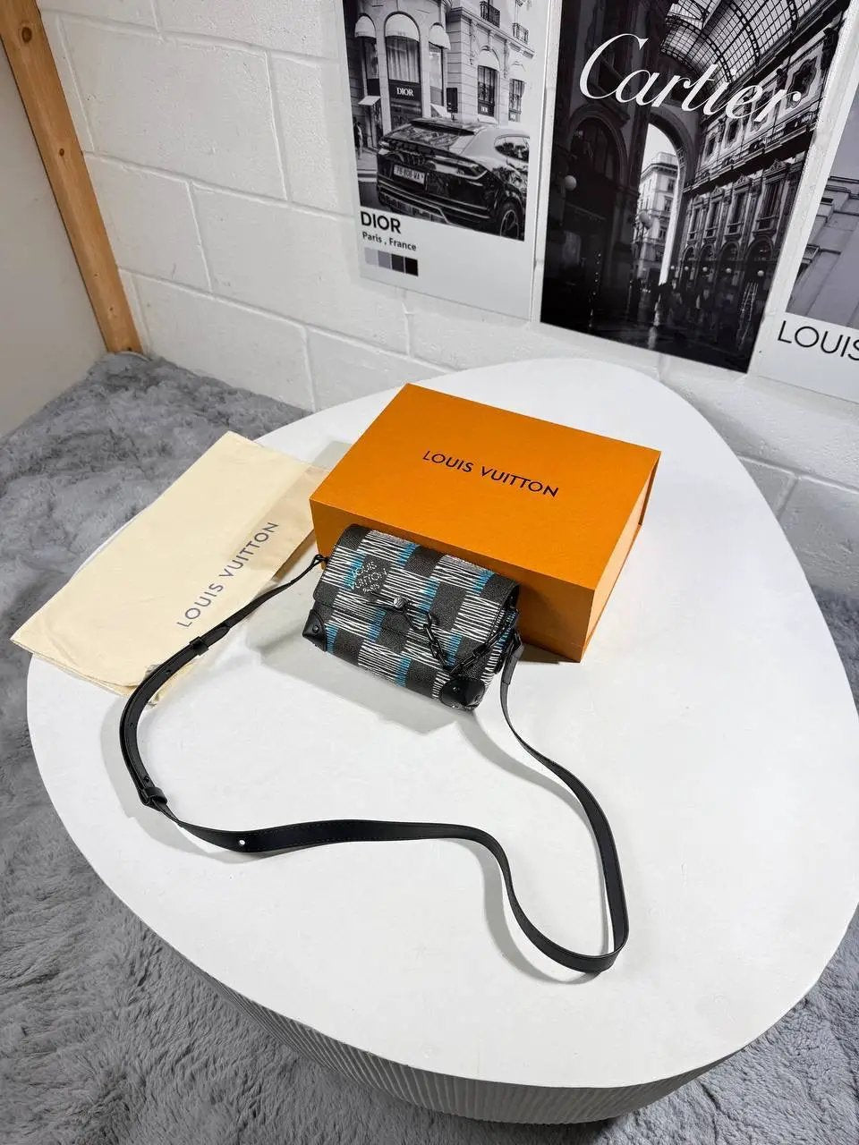 LVE DAMIER RUSH WEARABLE WALLET by Stock supplier