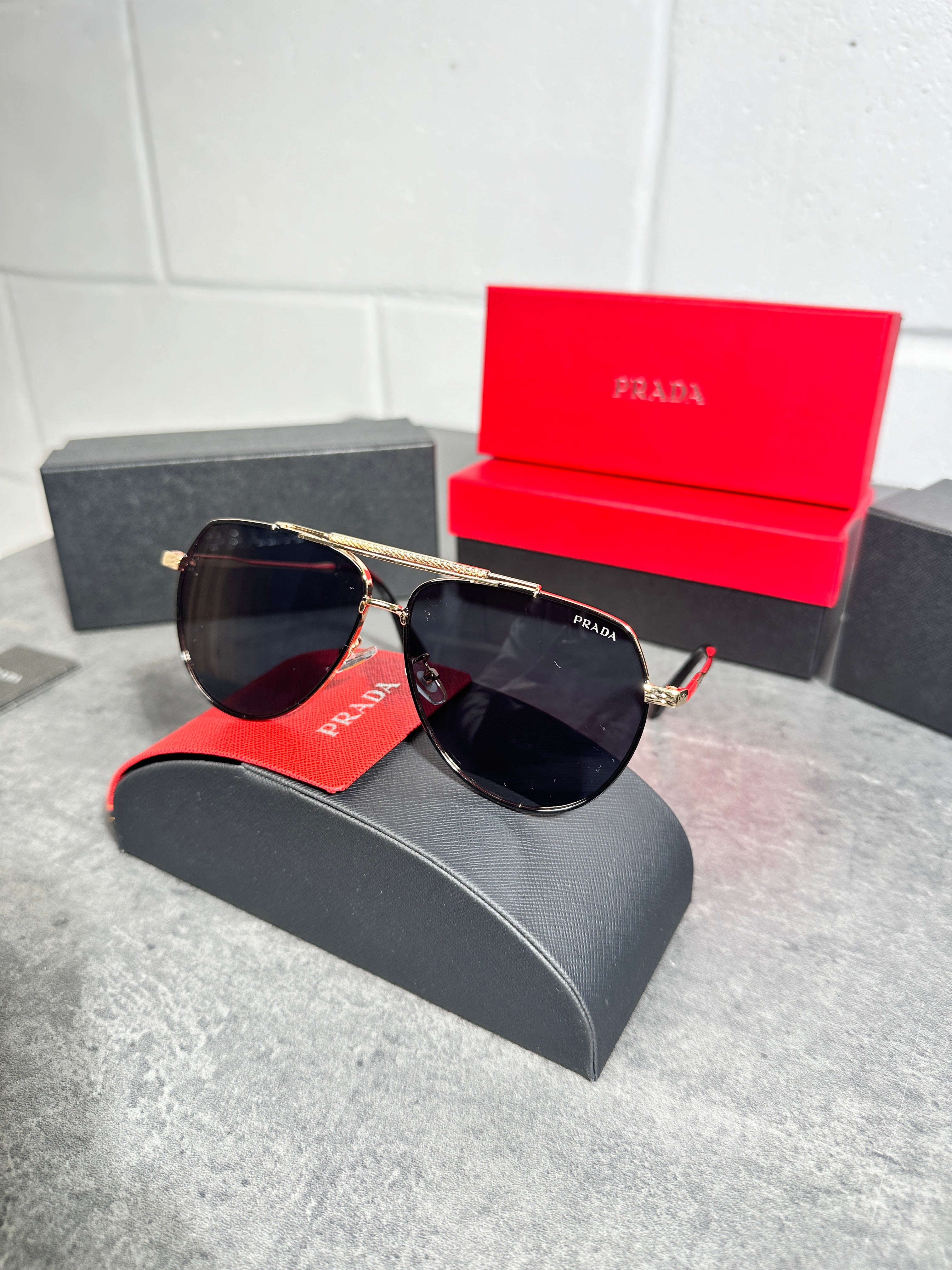 Prada - glasses gold