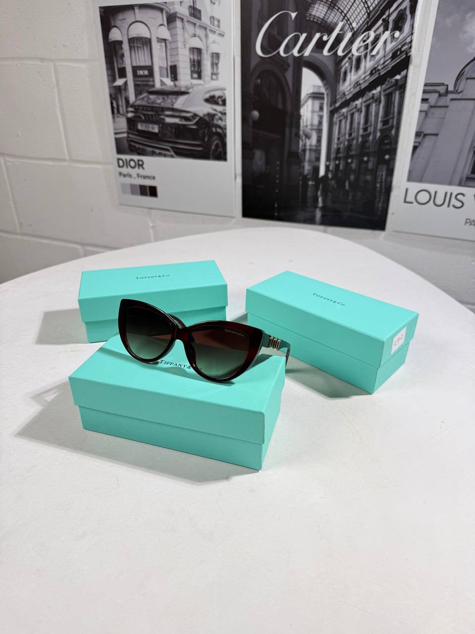 TIFFY SUNGLASSES WOMEN LOGO