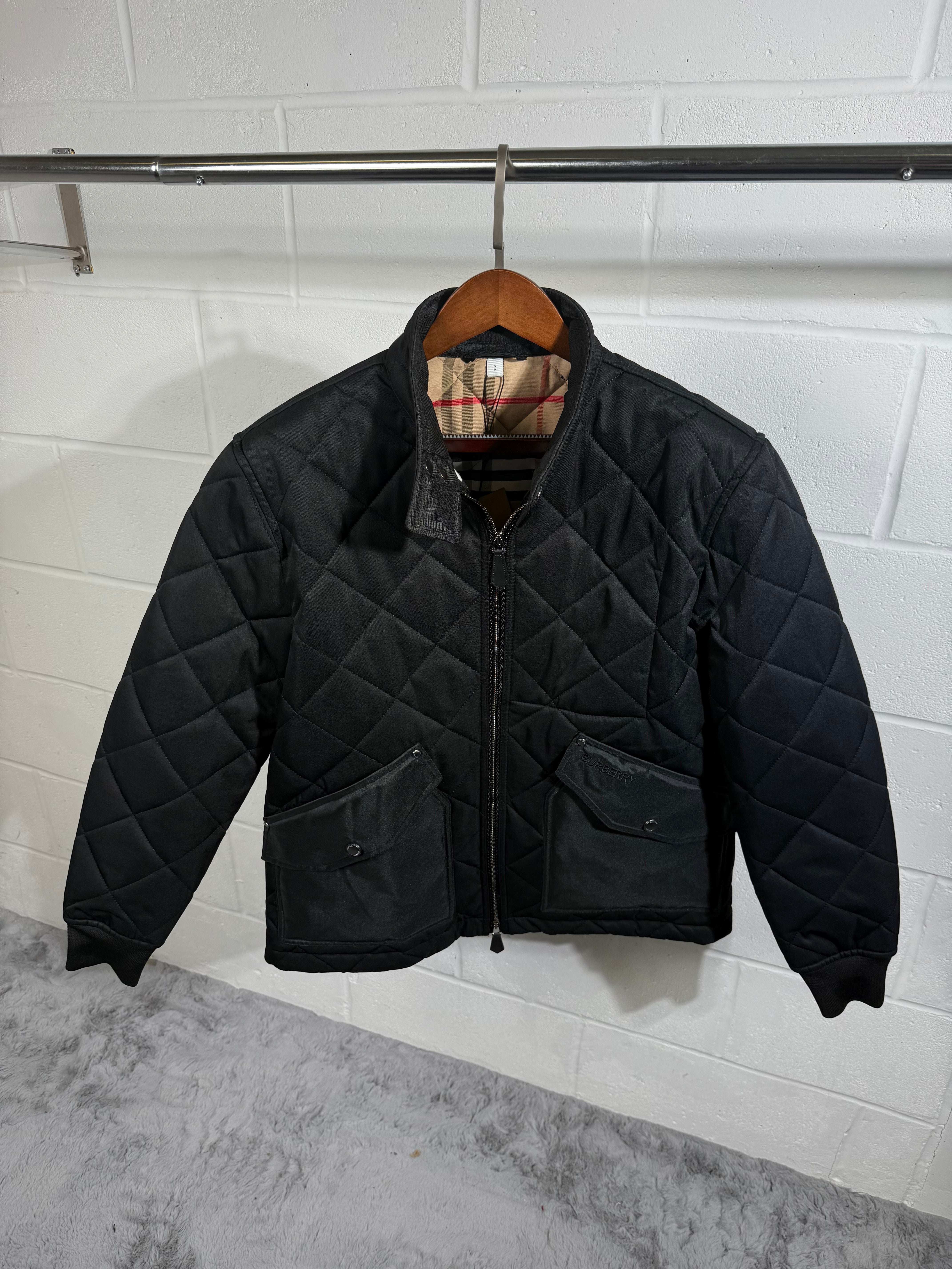 Burb jacket black