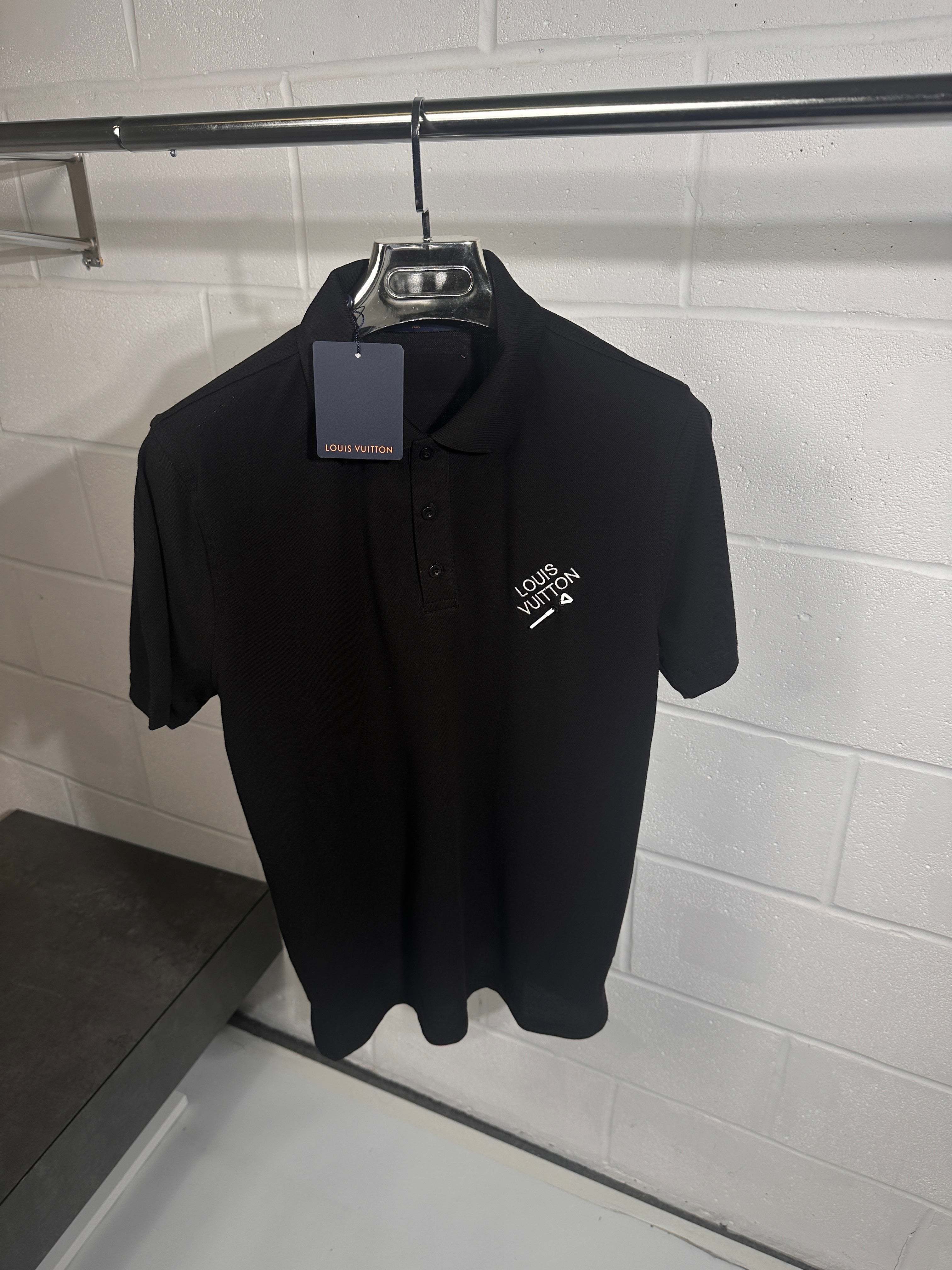 Lv pin polo  black