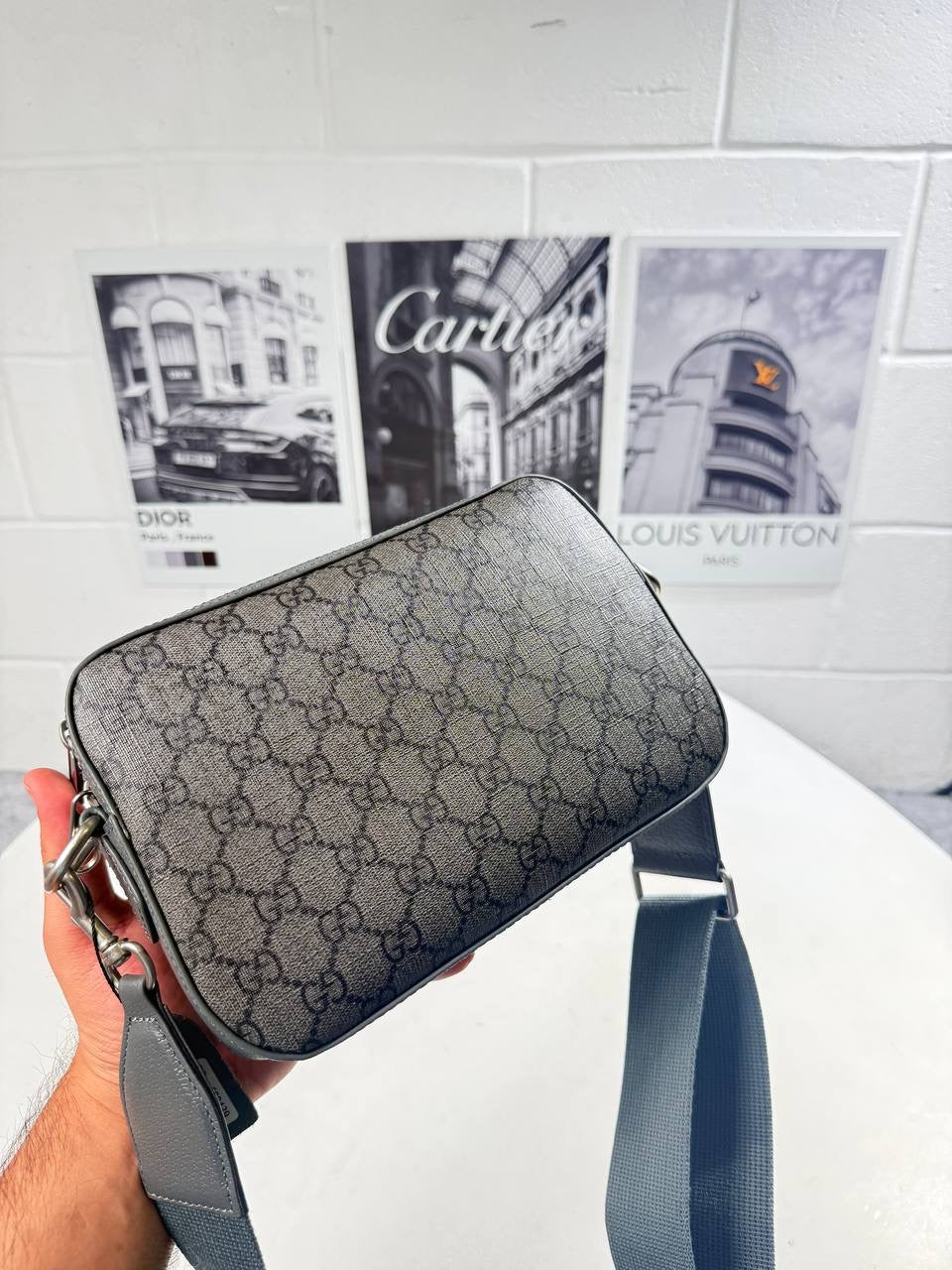 UCCI LEATHER SIDE BAG