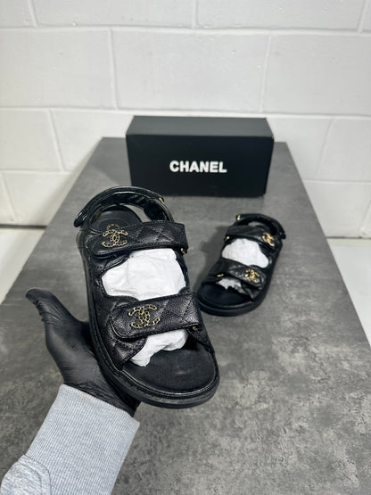 Channel - sandals gold