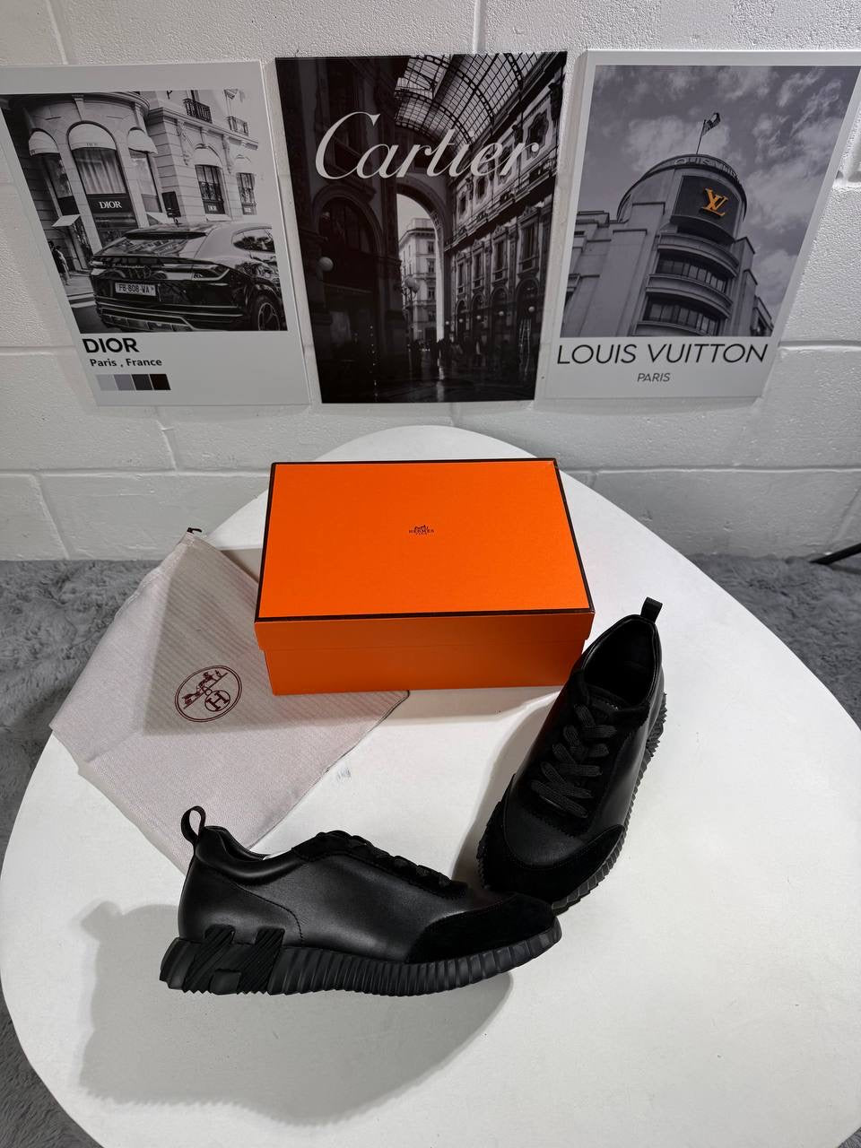 HRM BOUNCING TRAINERS