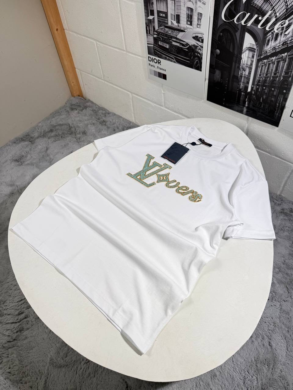 LVE SIGNATURE TSHIRT