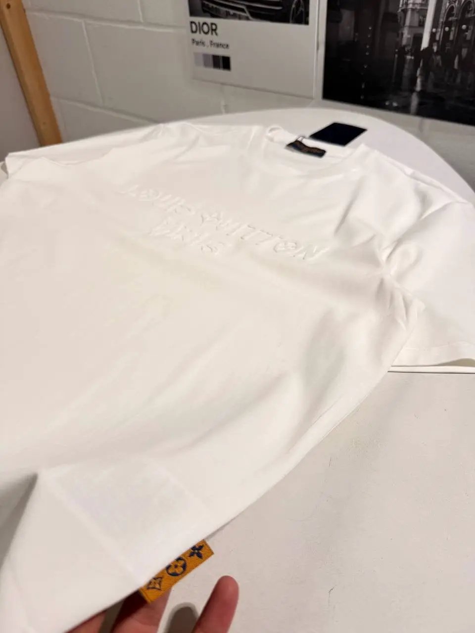 LVE EMBROIDERED TSHIRT Stock supplier