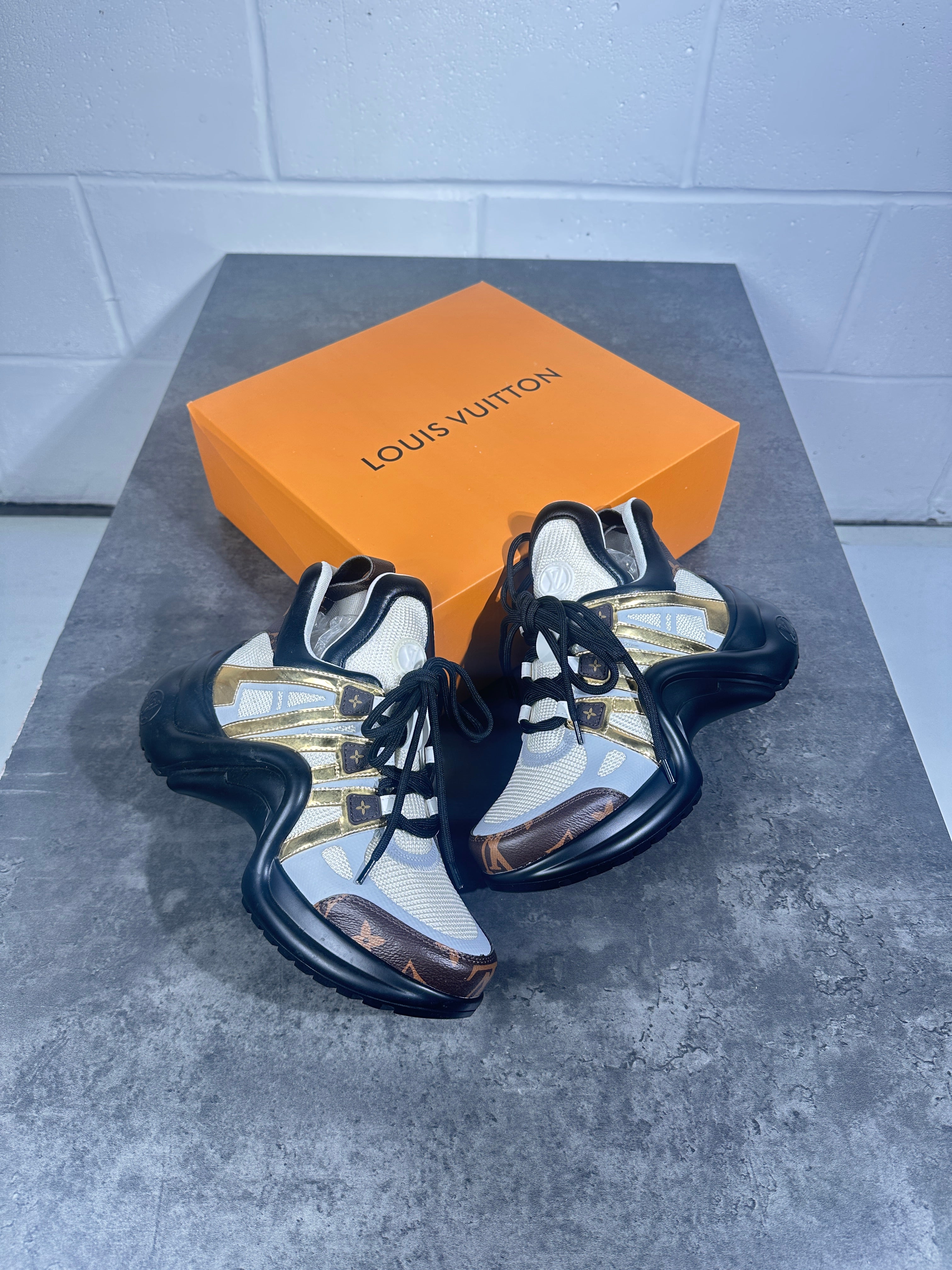 Lv ladies arch trainers