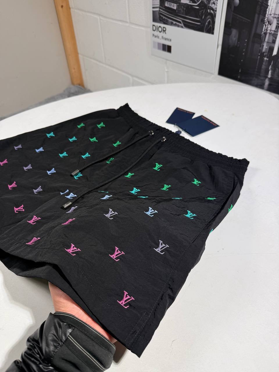 LVE BLASON GRADIENT SHORTS