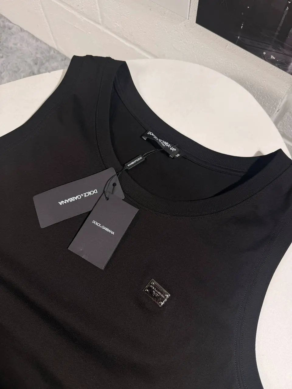 D&G VEST Stock supplier