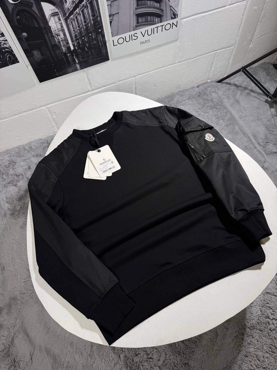 MNC CREWNECK JUMPER BLACK