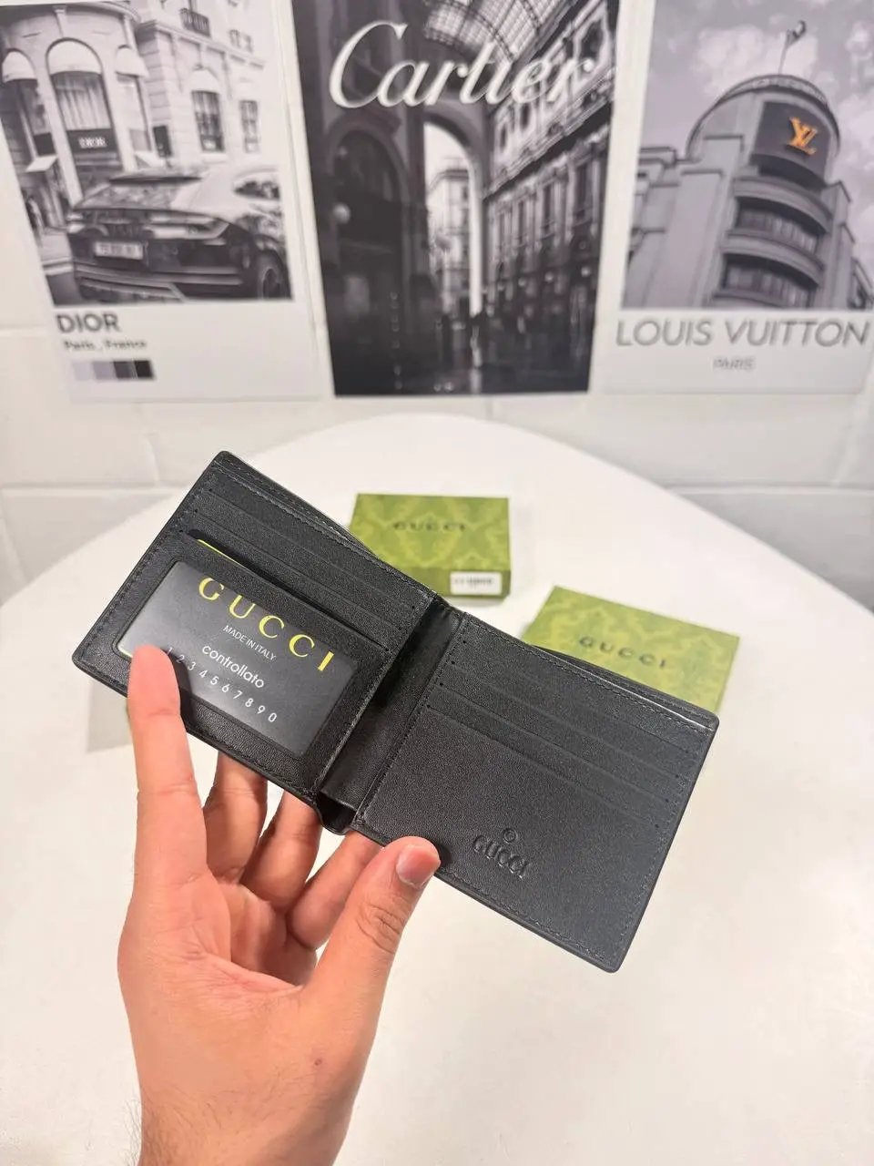 UCCI WALLET MENS Stock supplier