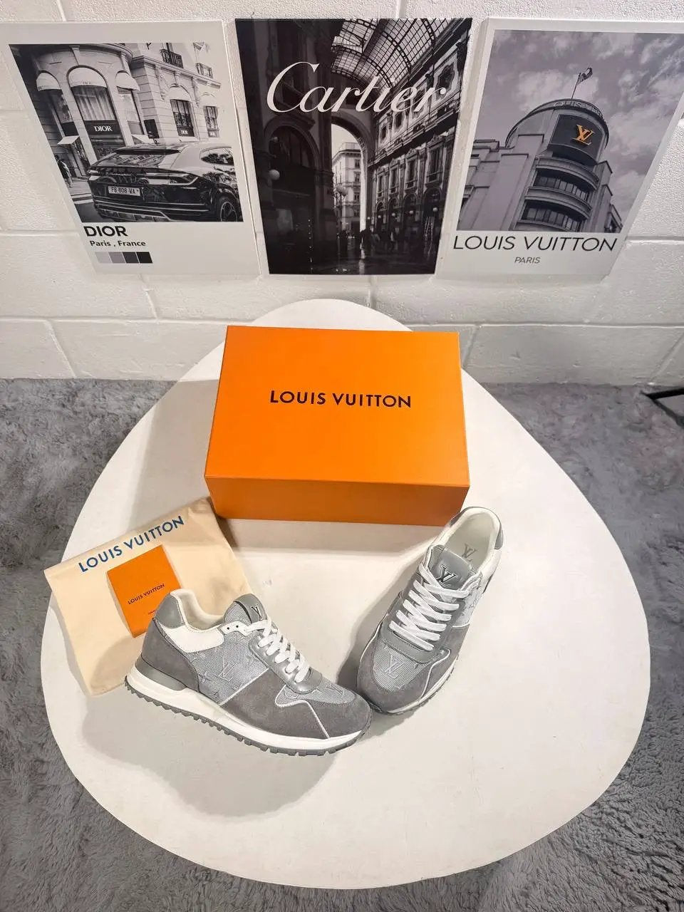 LVE RUN AWAY TRAINERS GREY Stock supplier