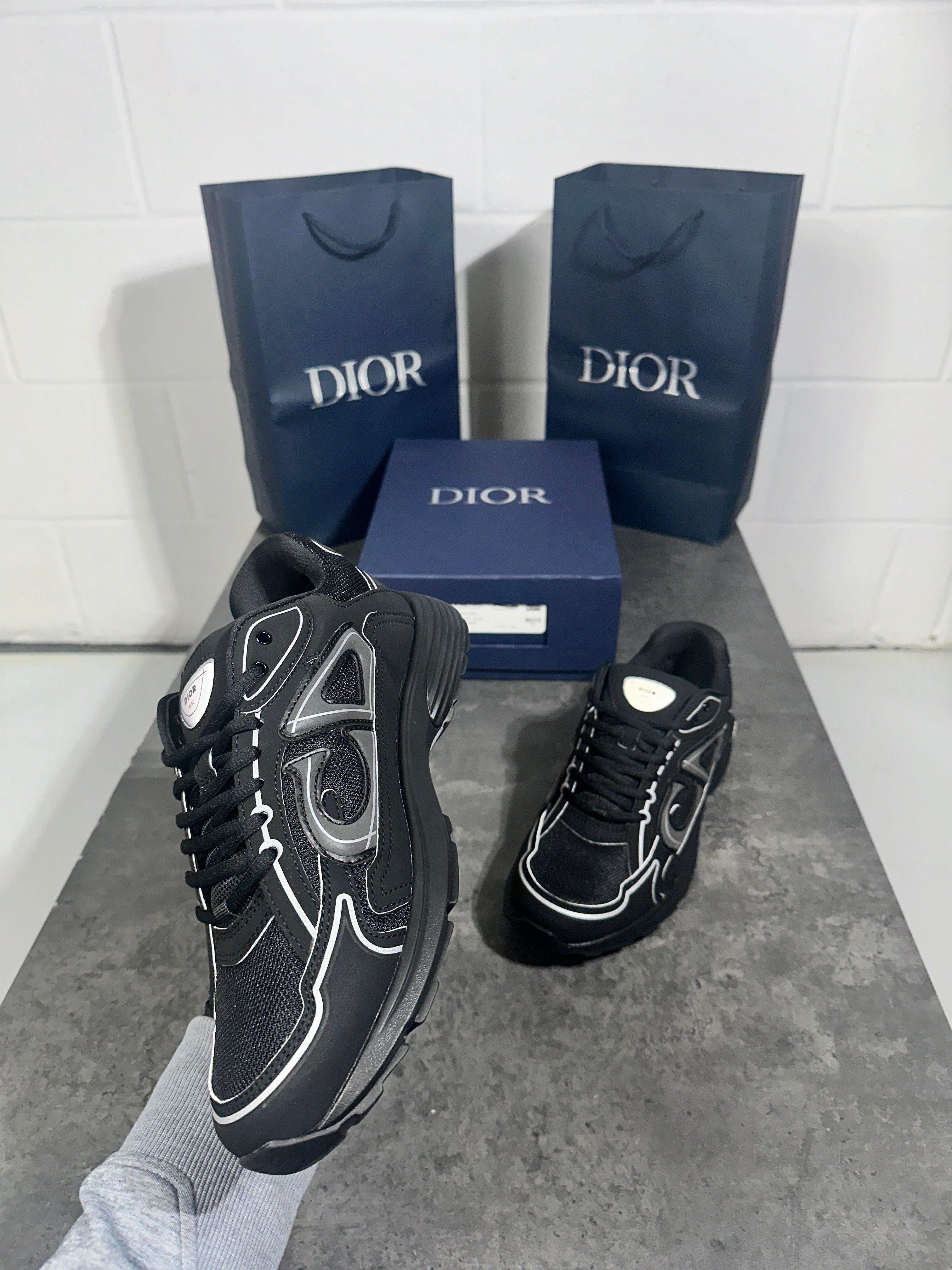 (pre-order)Dior - b30 full black