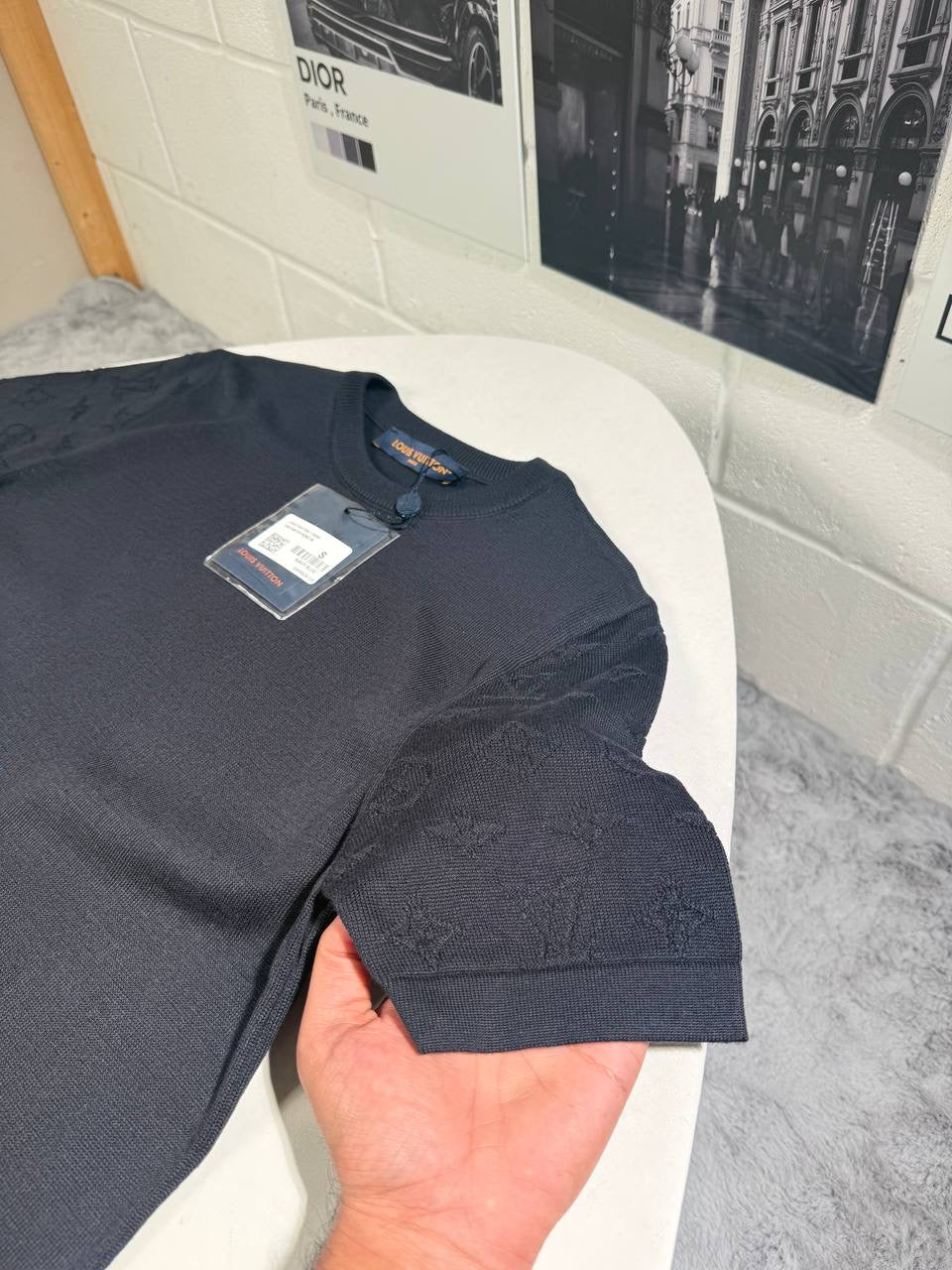 LVE MONOGRAM PATTERN TEE