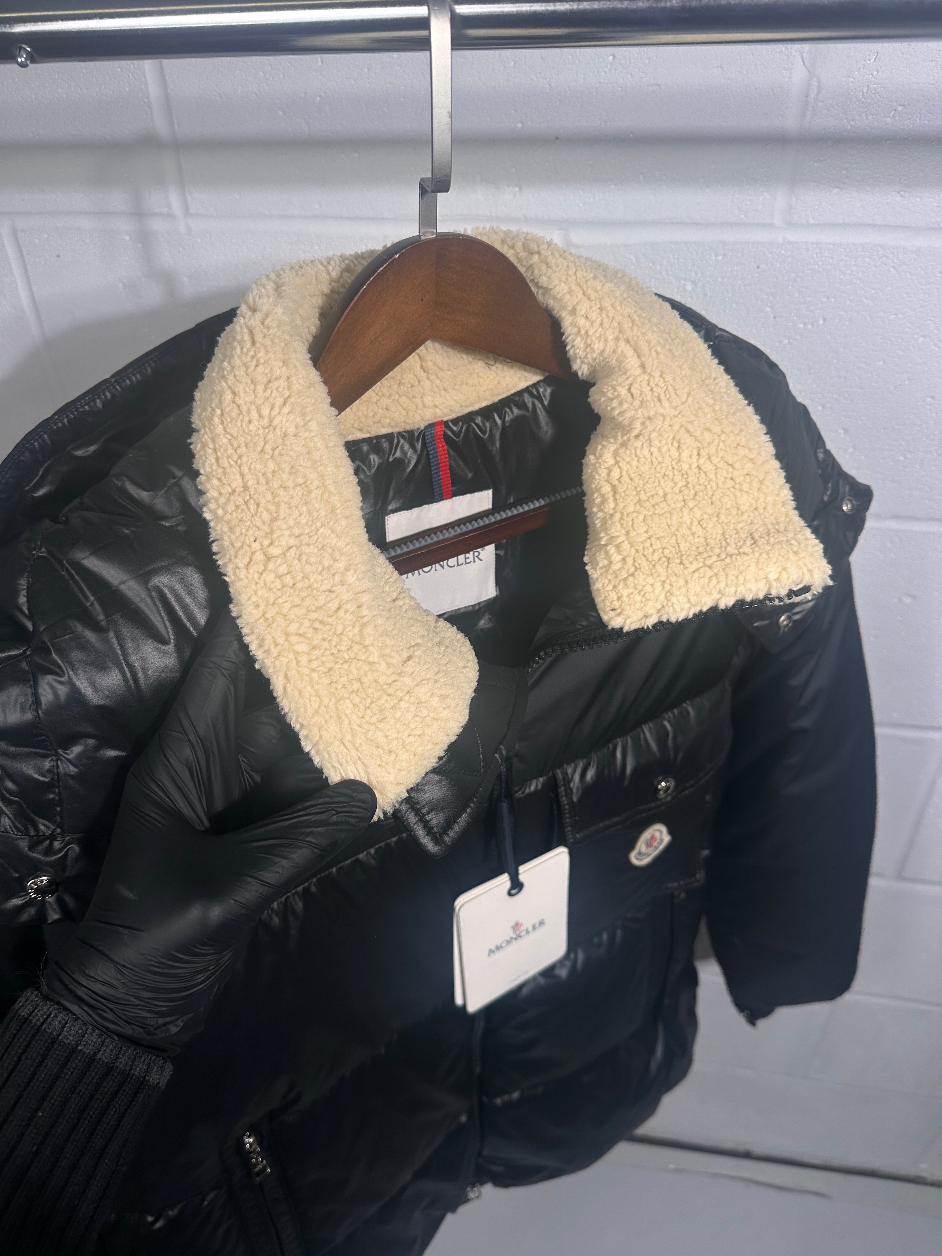 Moncler Bayuda Down Jacket Black