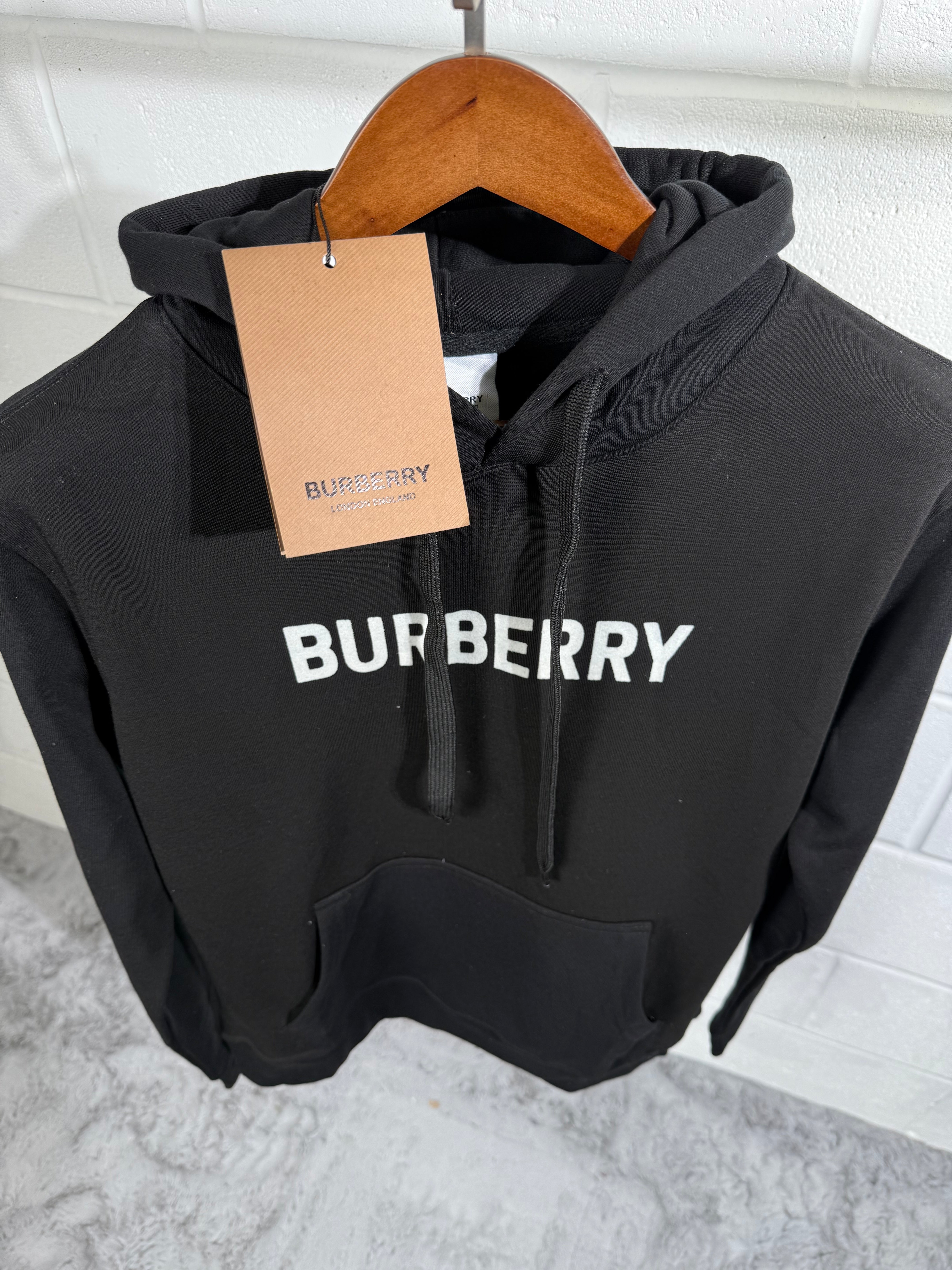 Burn hoodie black