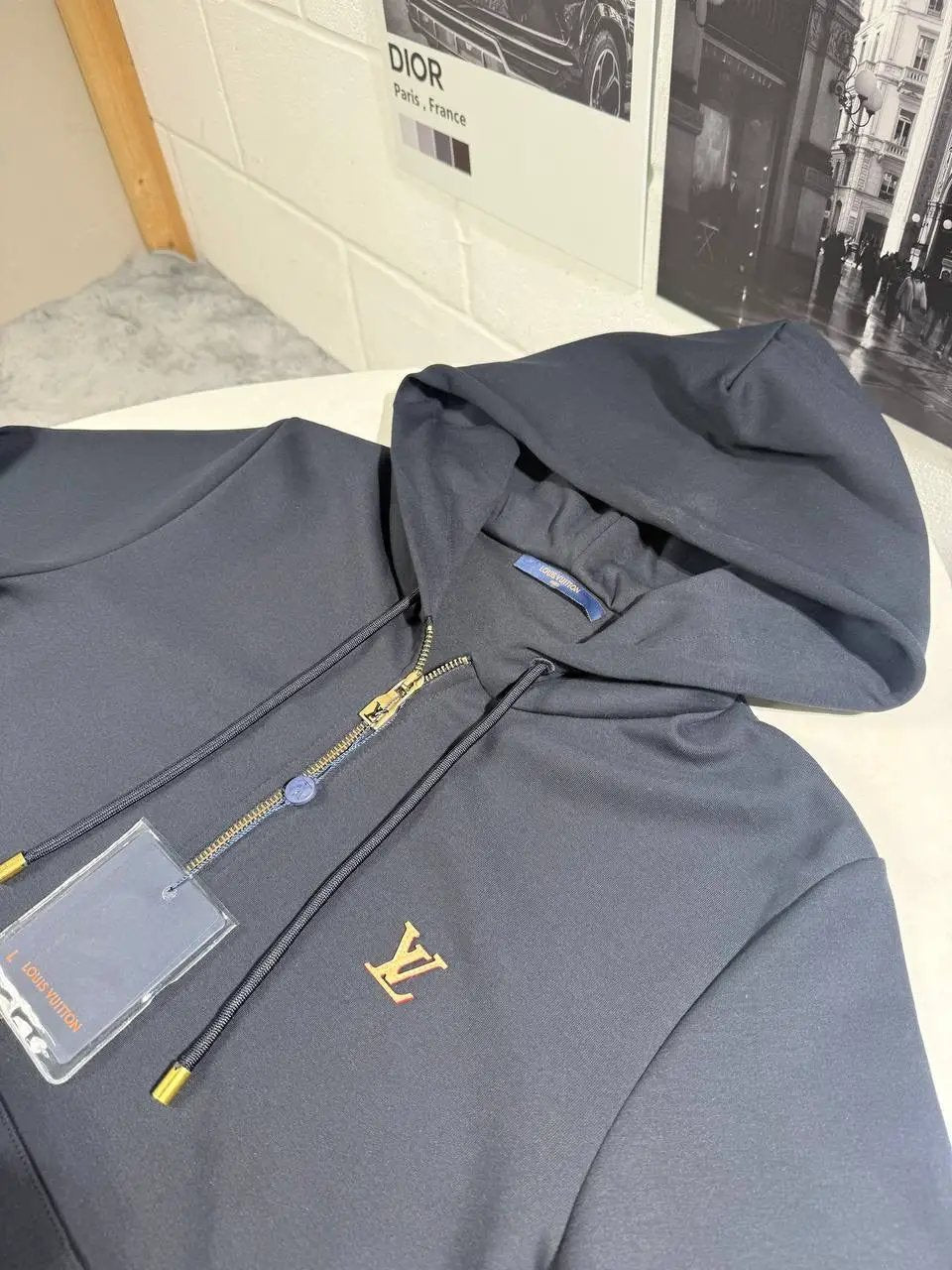LVE LOGO HOODIE NAVY by Stock supplier