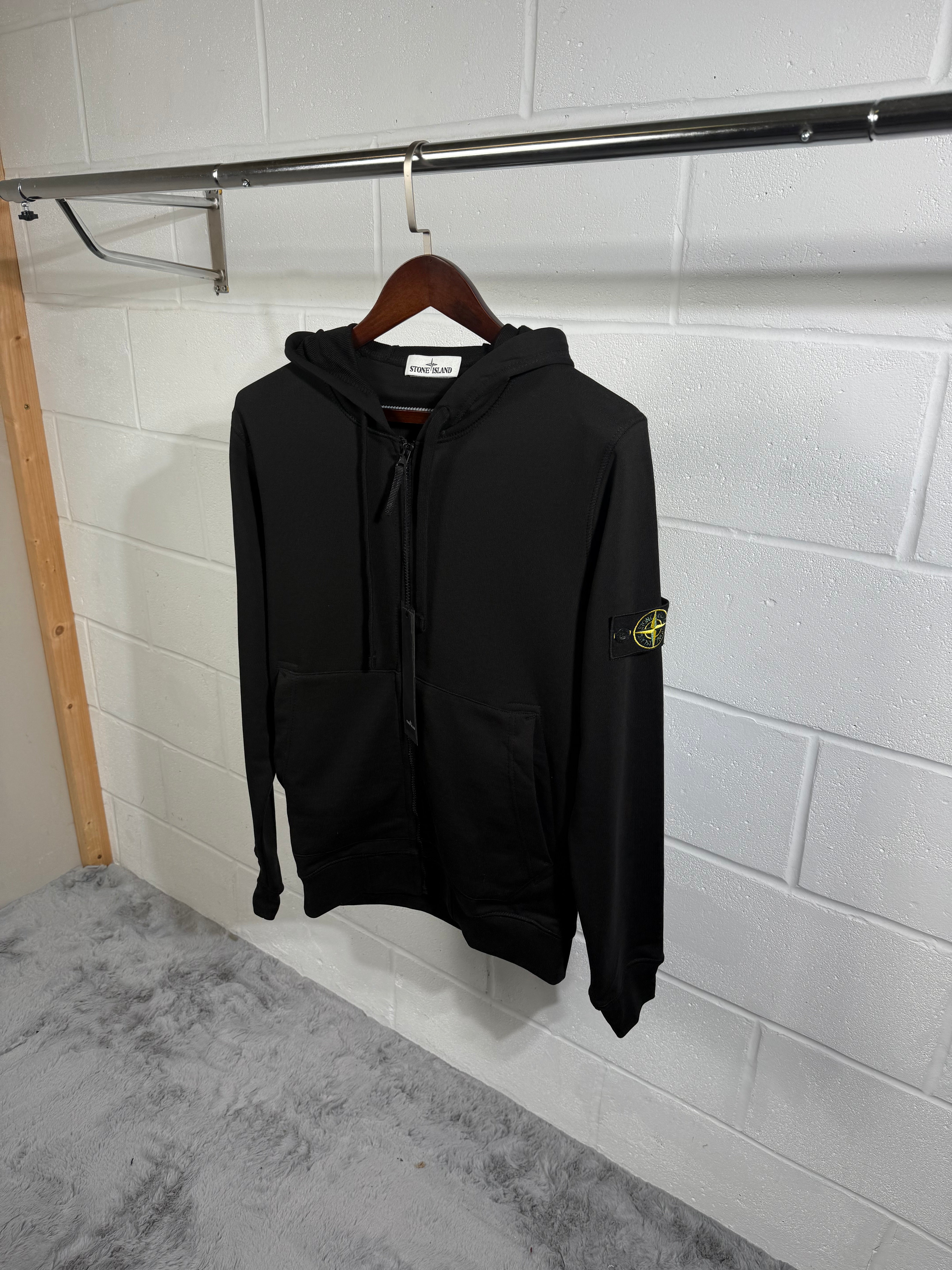 SI zip up hoodie black