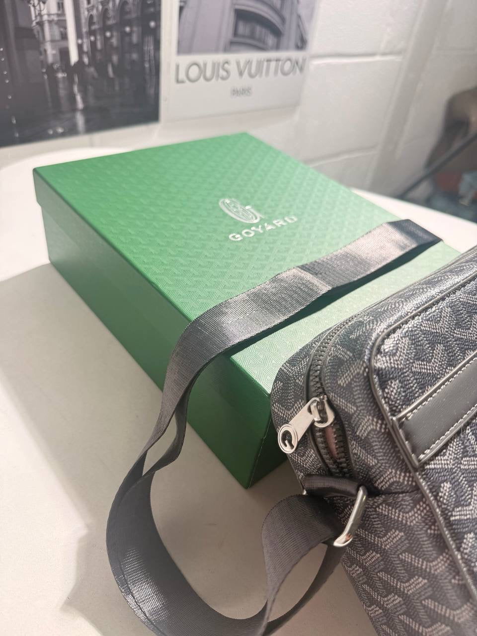 GOYRD MESSENGER BAG Stock supplier
