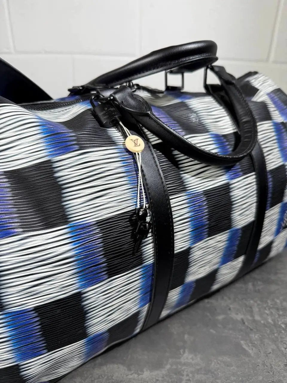 LVE HOLD ALL BAG by Stock supplier