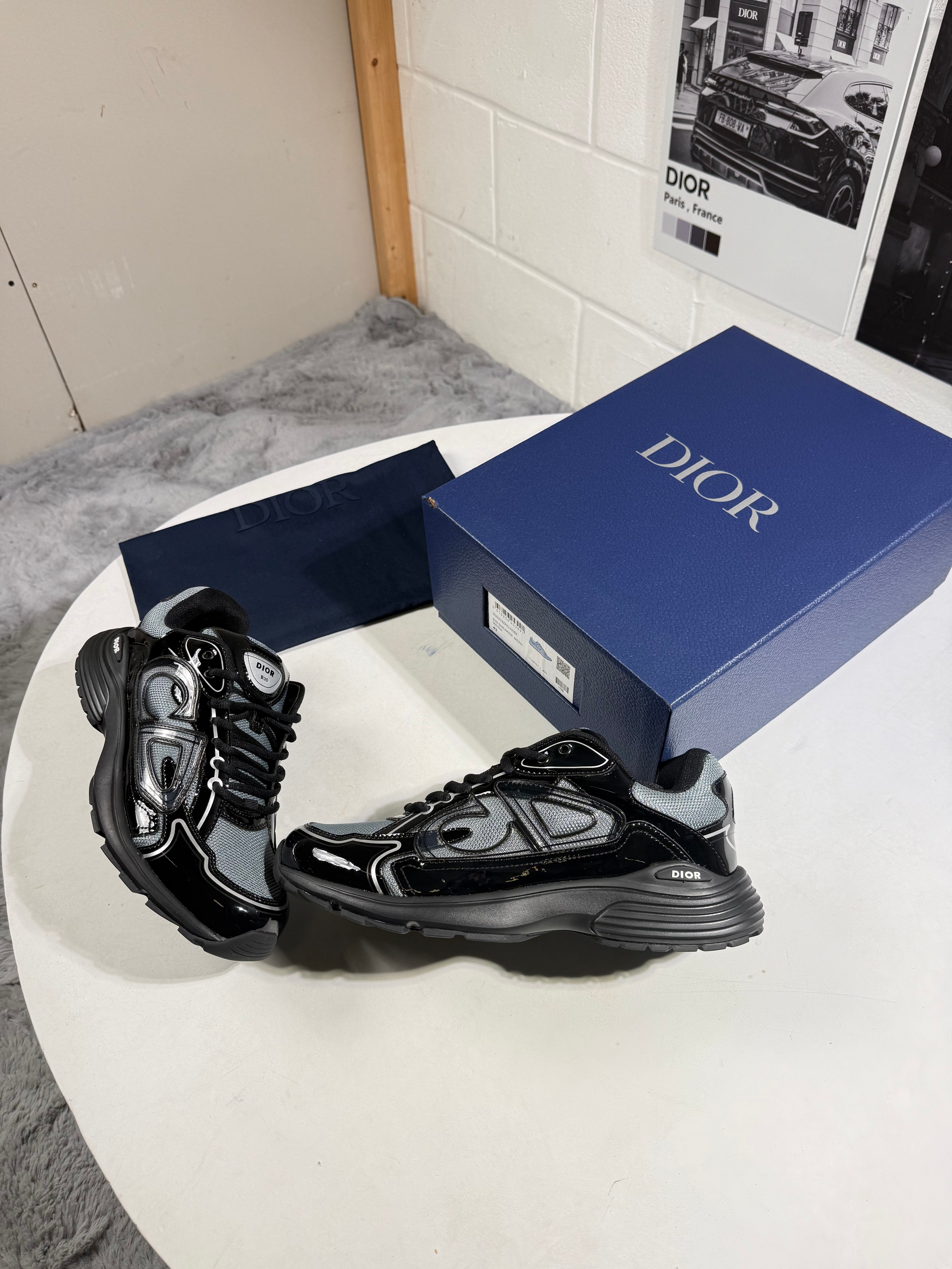 IOR B30 GLOSSBLACK GREY