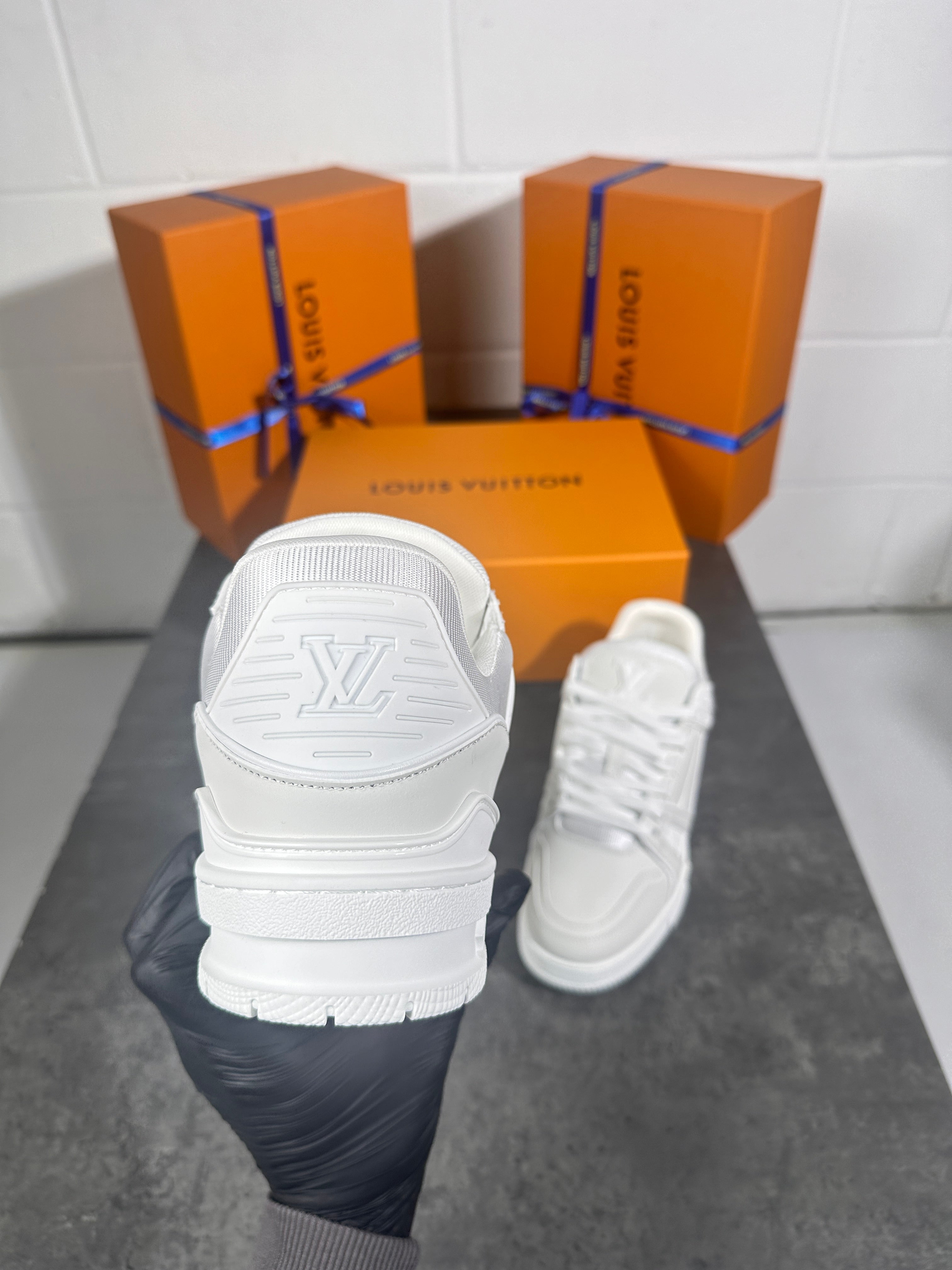 Lv full white trainers