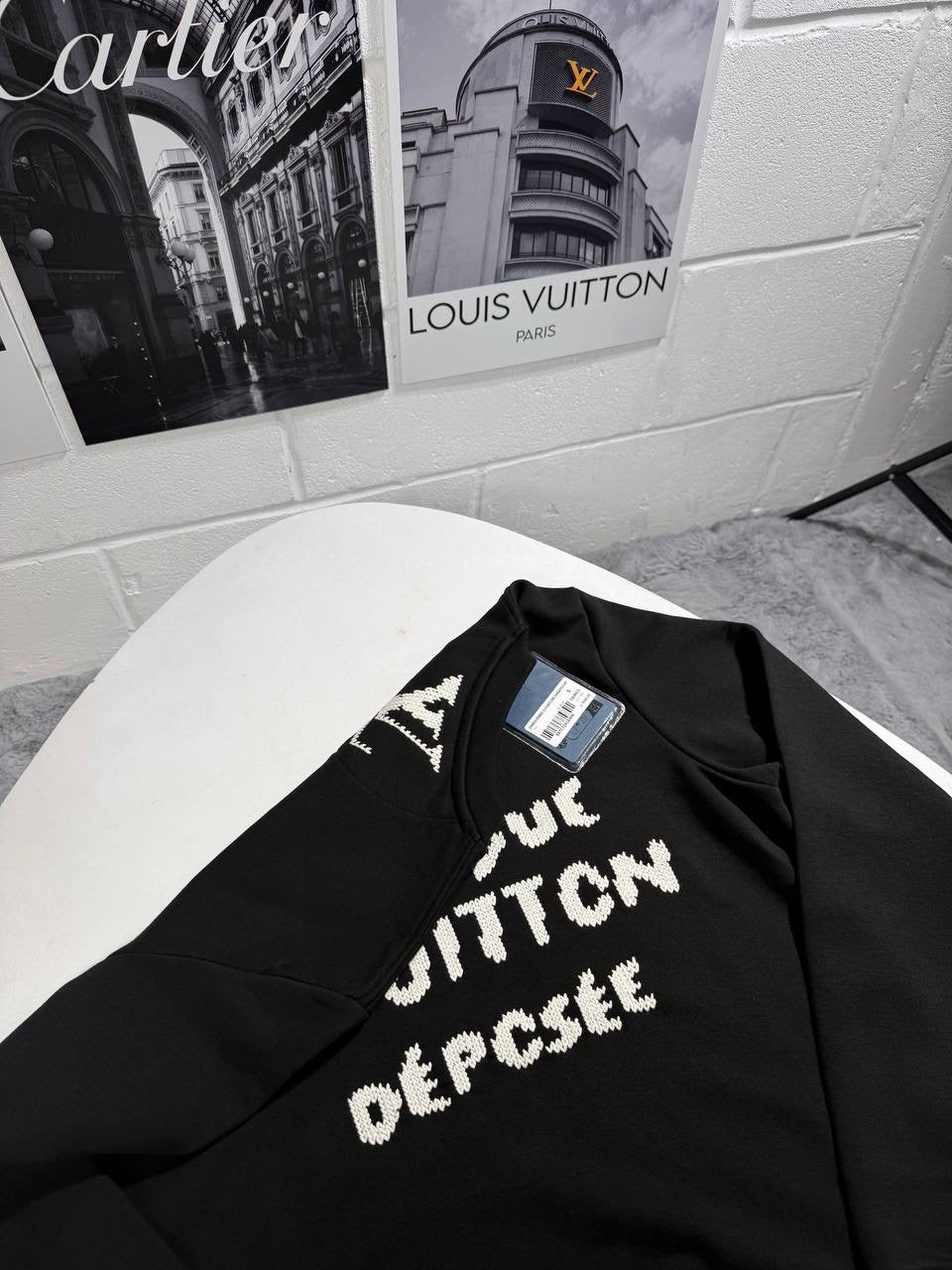 LVE SIGNATURE JUMPER