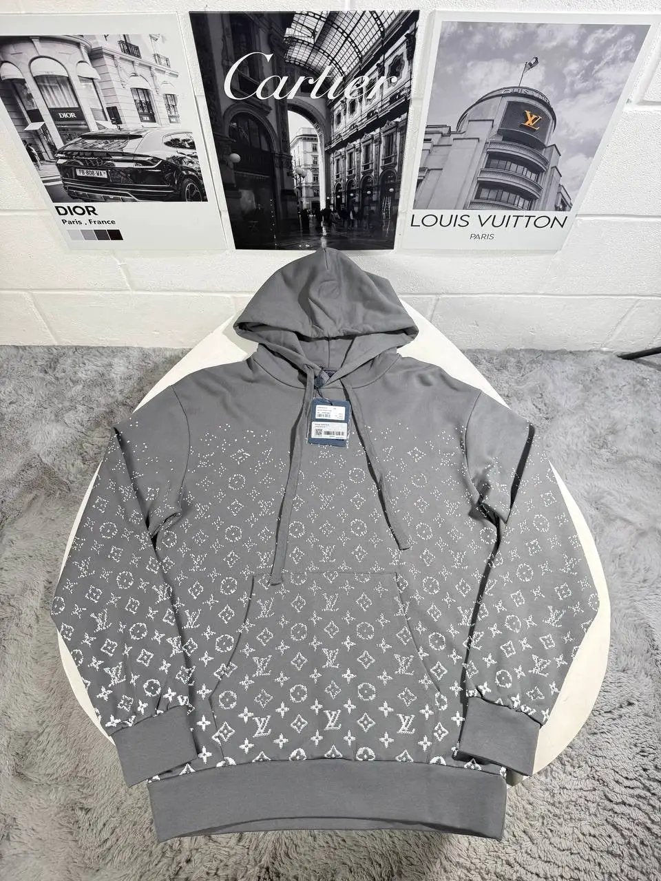 LVE MONOGRAM HOODIE by Stock supplier