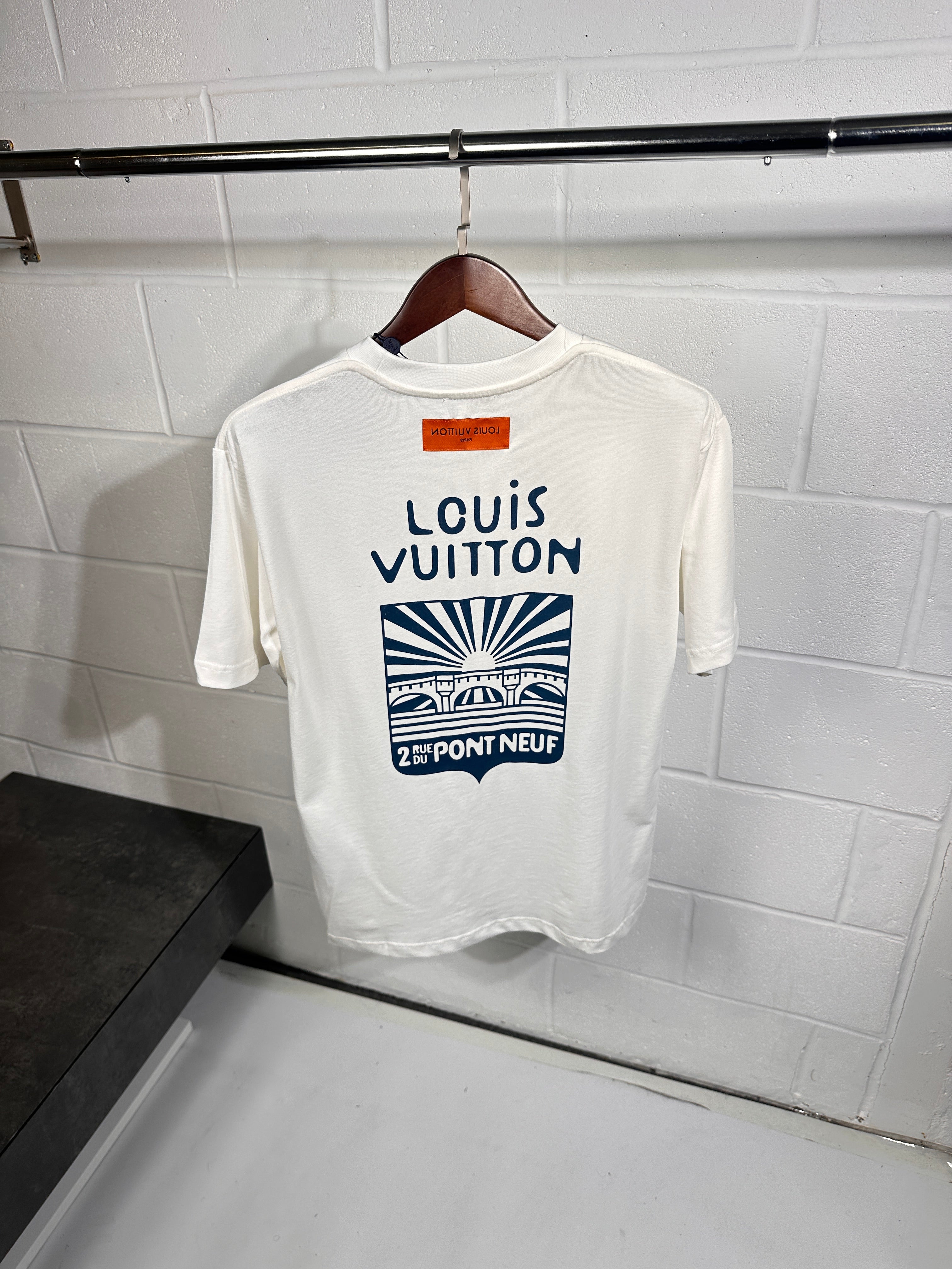 LOUIS VUITTON LOVERS T SHIRT - white