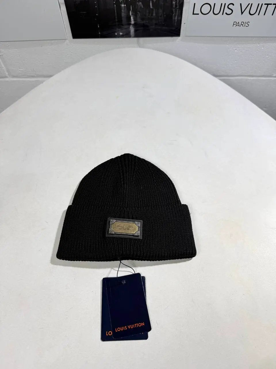 LVE METAL BADGE BEANIE by Stock supplier